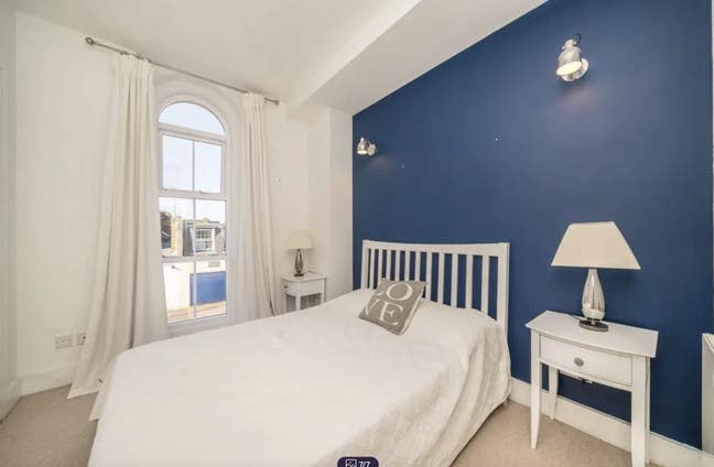 Room to rent in central Surbiton maisonette Main Photo