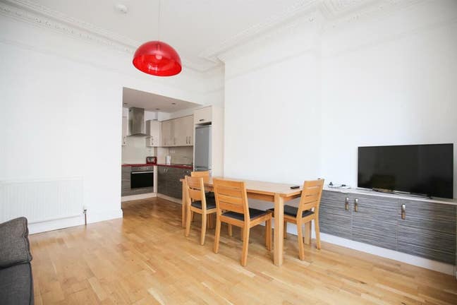 1 room rental, ground floor, Heaton, £395pcm! Main Photo