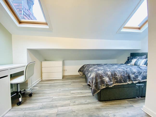 Double room, Refurbished 5 bed, Fallowfield Main Photo