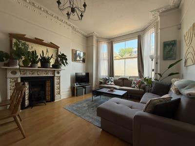 Rental Takeover - Beautiful home with garden Main Photo
