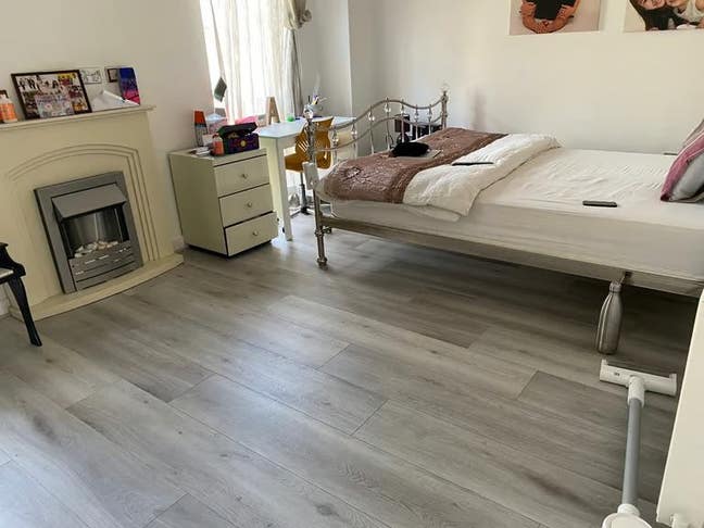 Modern 4-Bed House in HA2  | Fully Furnished  Main Photo