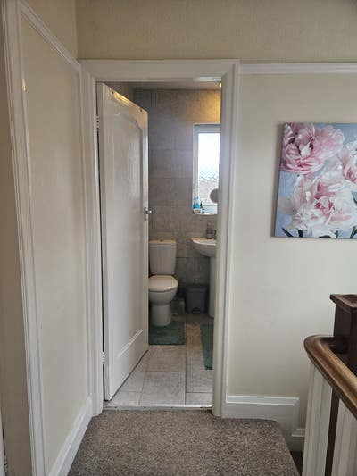 Share Property Room Available Main Photo
