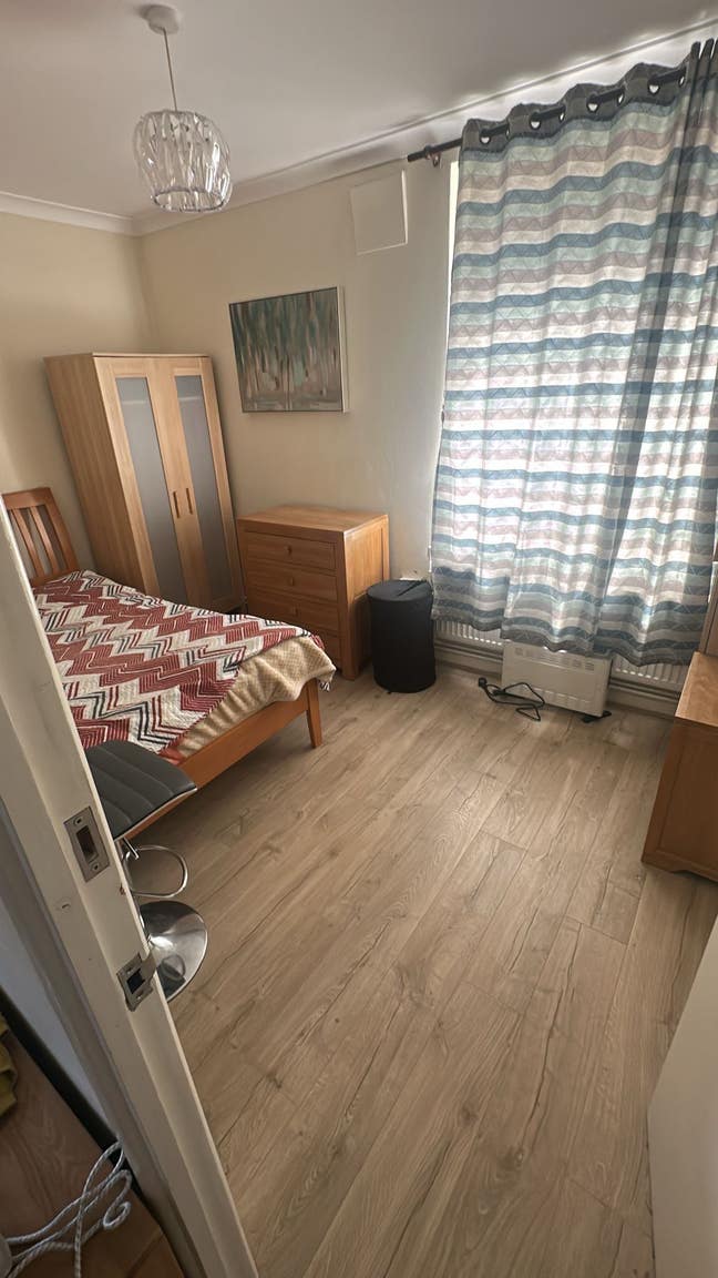 Room available in Greenwich Main Photo