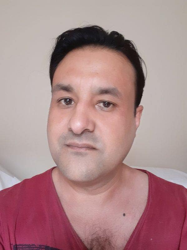 Professional Male seeks a double room Main Photo