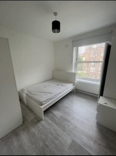 Double bedroom near Elephant and Castle station! Main Photo