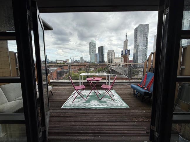 Double Room in Castlefield Duplex Main Photo