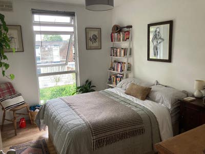 Bright double room available SE21 Main Photo