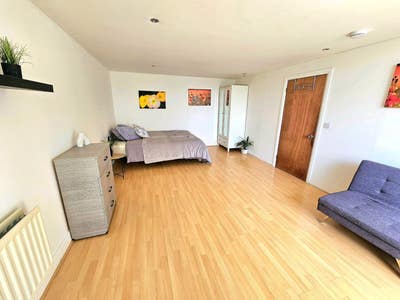 Canning Town/Pointoon Dock *Brand New Apartment  Main Photo