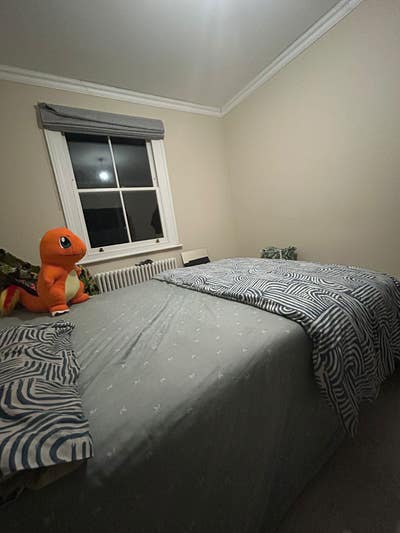 Spacious Large bedroom at heart of Guildford  Main Photo