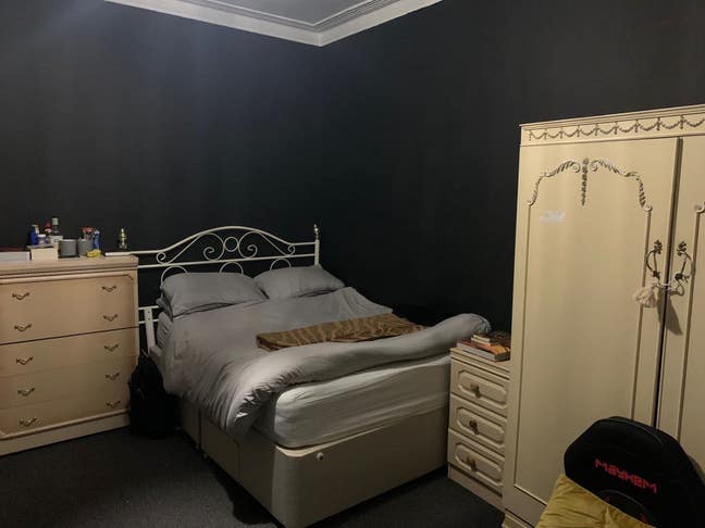 Extra Large Room To Let Main Photo