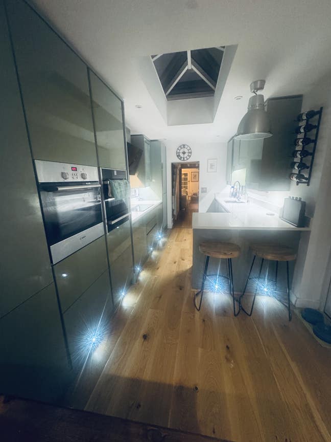 Single ensuite or Double garden room in cottage Main Photo