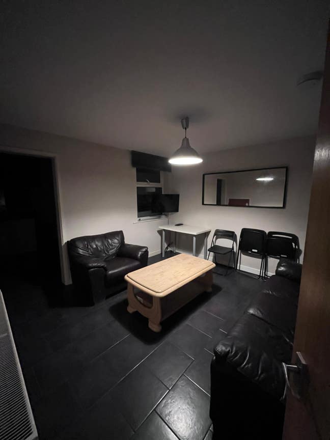 4 Bedroom Cosy Home Main Photo