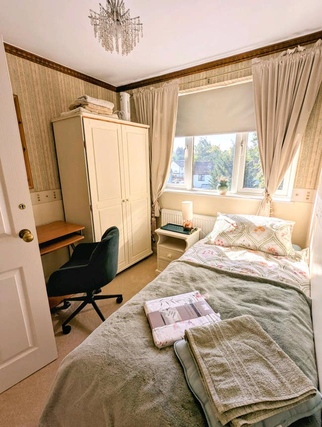 Barnet Lovely House Sunny Room, near Tube,Hospital Main Photo