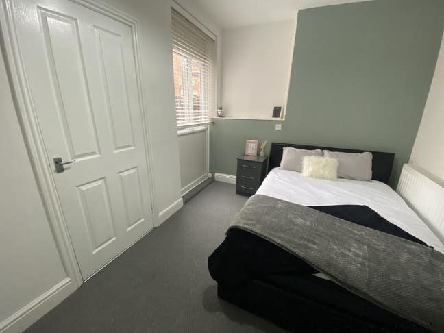 🏡 Double Ensuite Room – Huntly Grove  Main Photo