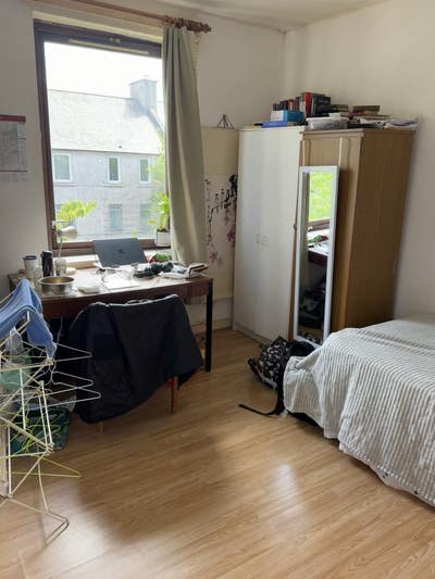 EH4  1 Room Shortlet for August Main Photo