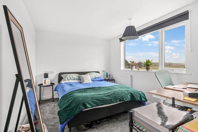 New Luxury Professional HMO great location for Ade Main Photo