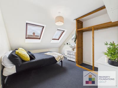 🏡 Large Double Rooms – All Bills Included 🏡  Main Photo
