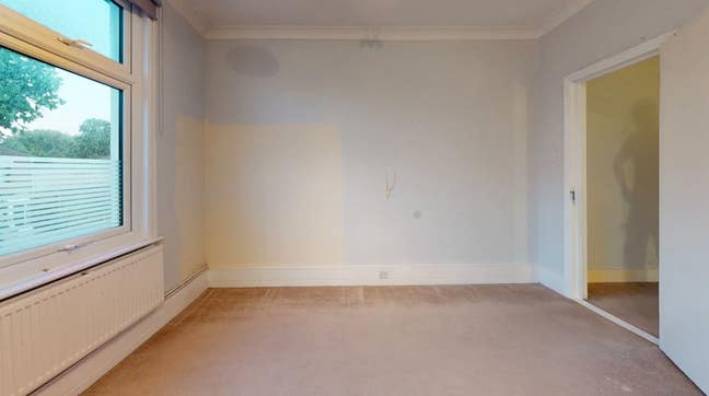 3 Bedroom Flat to rent  Main Photo