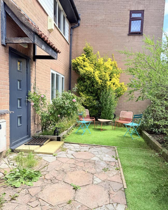 🔔 Wanted: New House Compadres 🔔 Main Photo