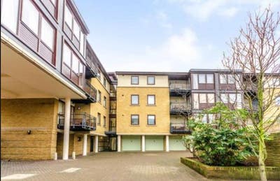2 Bedroom Flat available near Canary Wharf Main Photo