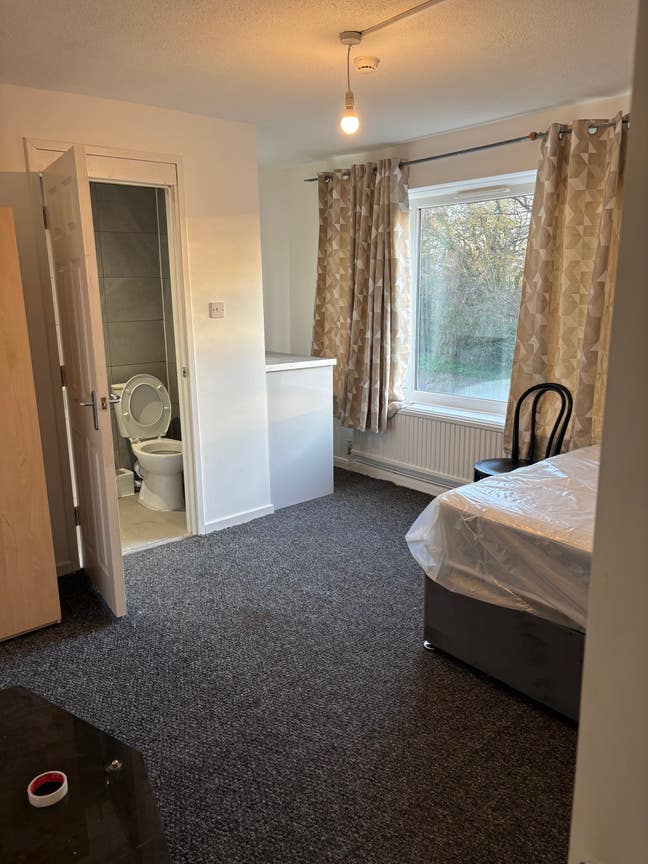 Half self contained En-suite Double Room Main Photo