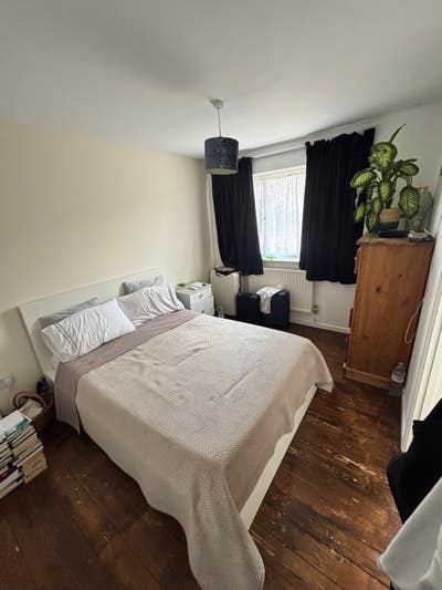 Double room with ensuite available in Colliers  Main Photo