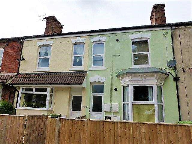 One Bedroom Flat on Hainton Ave, Grimsby 🏡 Main Photo