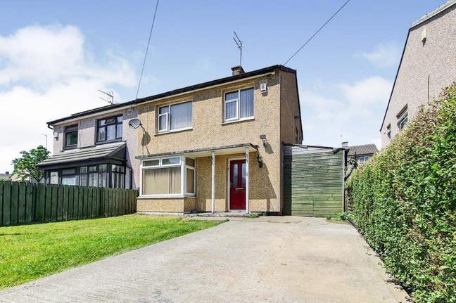 1 Double Room to Let in 3 Bed Semi Detached Main Photo