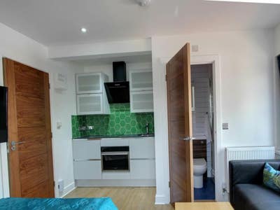 In-Campus Studio in Canterbury Bills Incl. Main Photo