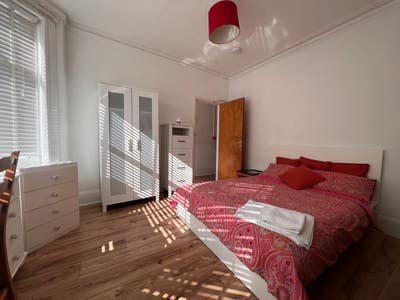 Lovely House share close to Town centre  Main Photo