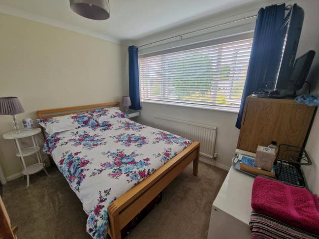 Double Room in lovely large house, Mon-Fri Rental Main Photo