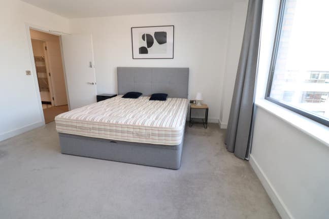Fancy with Ensuite Gym Cinema Room Main Photo