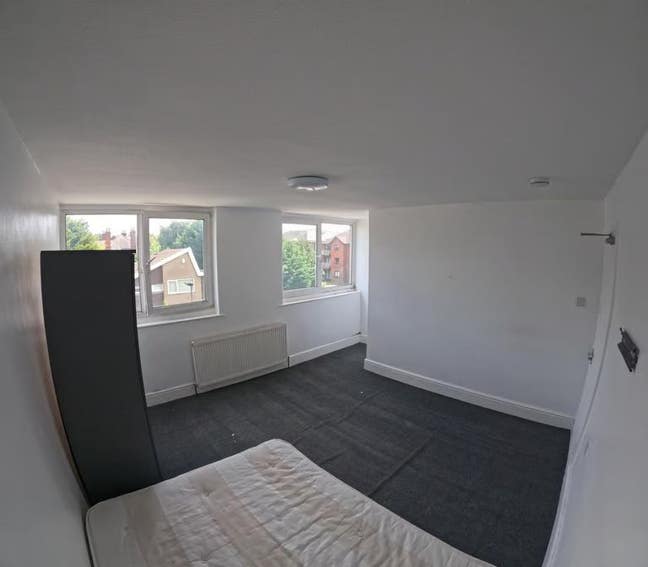 4 Spacious Double Rooms to let in BR3 FOR £800 Main Photo