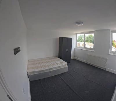 4 Spacious Double Rooms to let in BR3 FOR £800 Main Photo