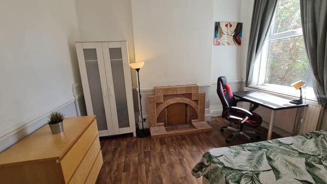 Low Deposit Room Prime Location in Turnpike Lane Main Photo