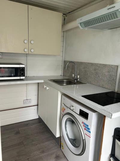Studio flat Main Photo