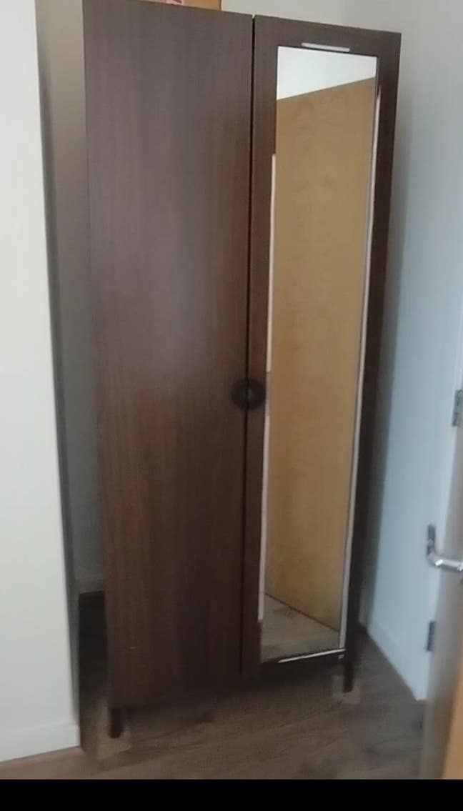 Easy access to town.Bus stop access in 2 minutes. Main Photo