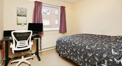 Room in shared flat available  now Main Photo