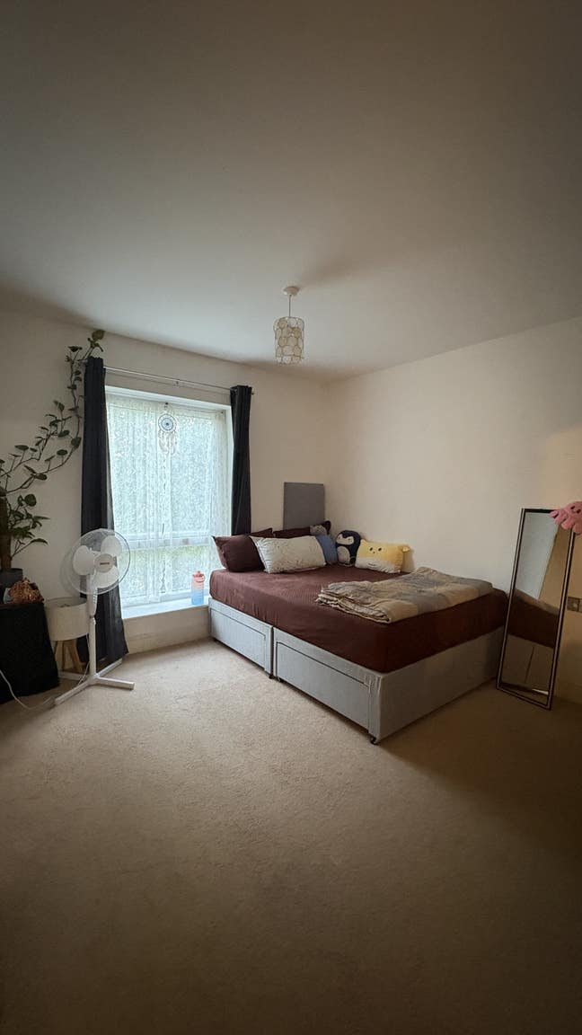 Large en-suite in 2bed 2bath £950 incl some bills Main Photo