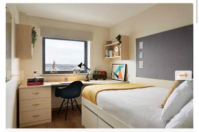Discovery Heights-Single sex female flat Main Photo