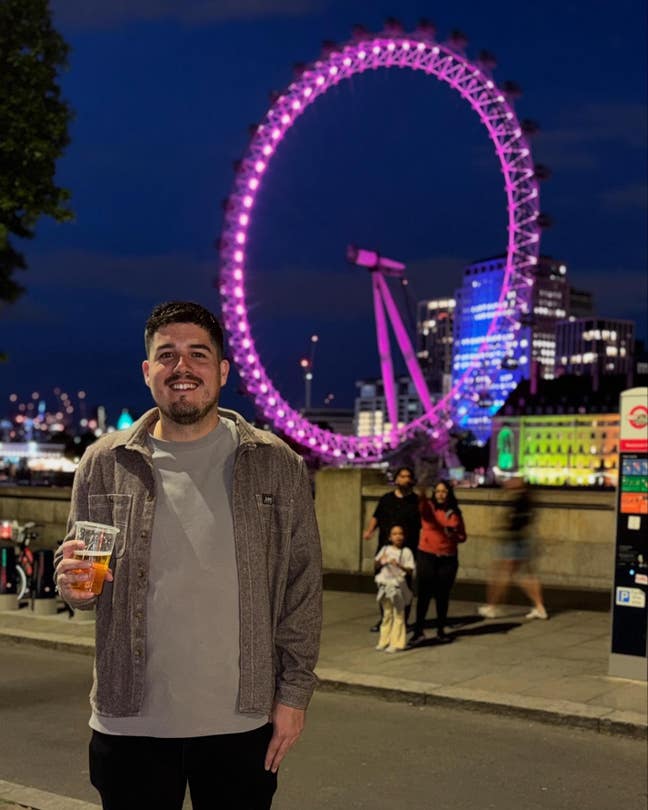 Working professional looking for short term lease Main Photo