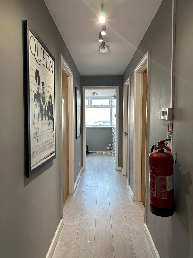 Lovely Quiet House in St Johns . Double Room Main Photo