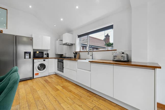 🏡 3 Bedroom - Hills Rd - Close to Addenbrooks Main Photo
