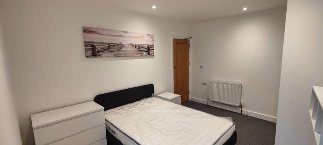 🏠 Newly Refurbished Ensuite Double Rooms Main Photo