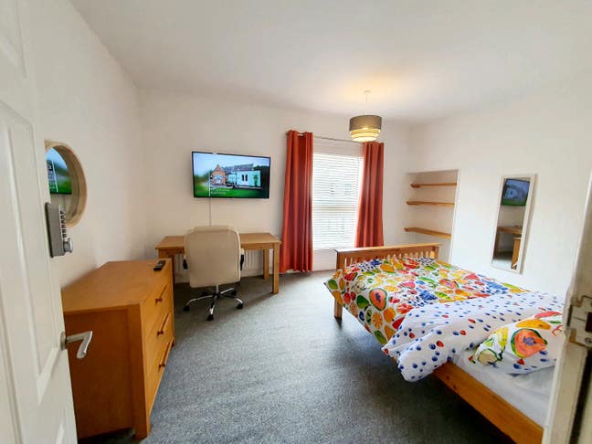 5 StudentRooms/No Deposit/HU5/BillsIncl/Cleaner/TV Main Photo