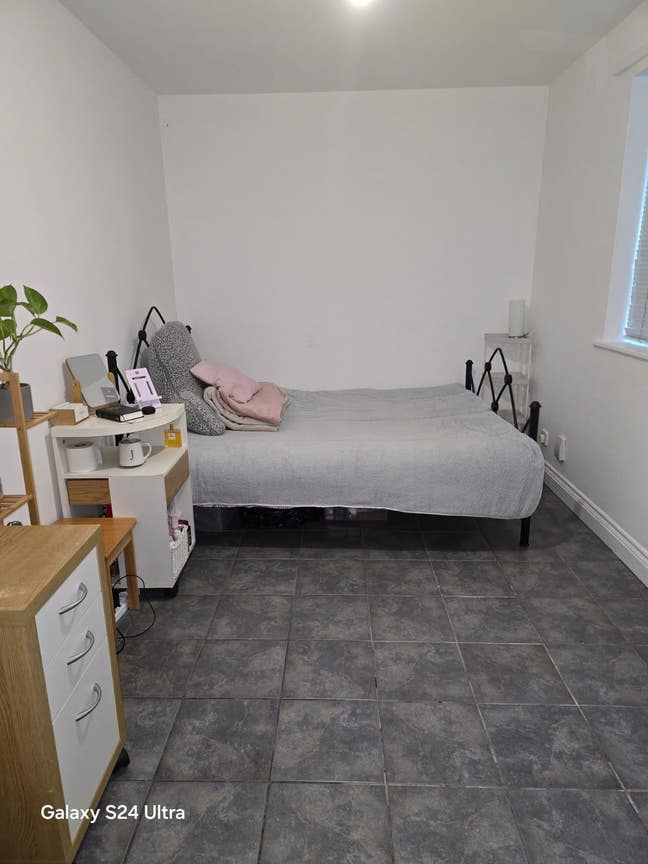 Large double room Main Photo
