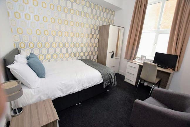 The Crystal Palace - Modern Central En Suite Rooms Main Photo