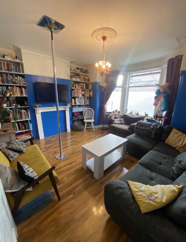Friendly family style house share  Main Photo