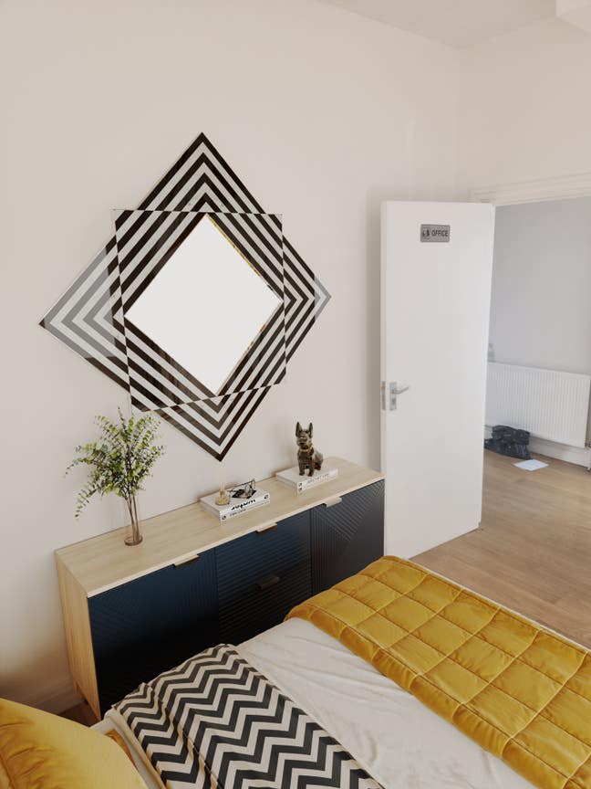 City Living Just Off Brick Lane | Beautiful Modern Main Photo