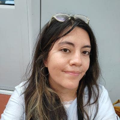 Hello! Looking for a comfy place to live! :) Main Photo
